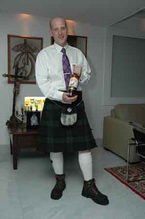 Richard Prendiville, drammolier de The Famous Grouse 2 junho 07